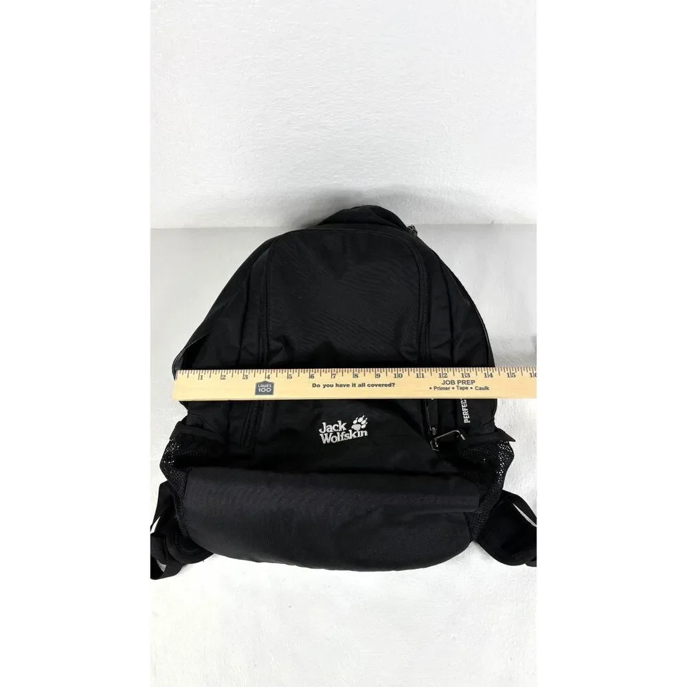 Jack Wolfskin Perfect Day Backpack Black Padded Straps and Back Multiple Pockets